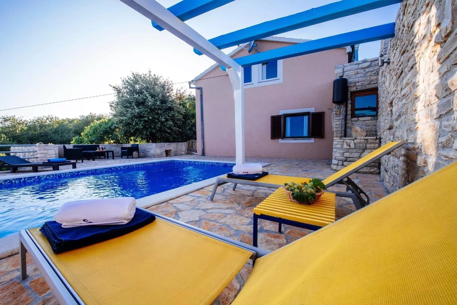 Holiday home Korlat-Zwembad