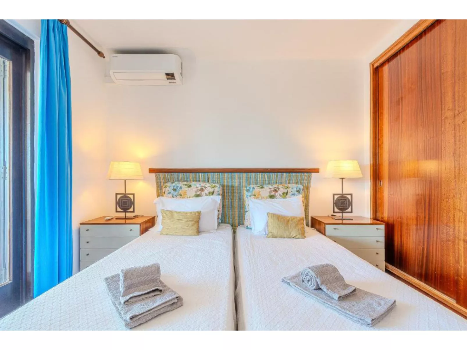 Ivone - Sunny Way-Binnen