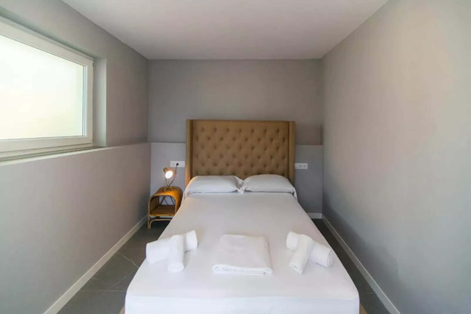 Maison à Roses-Niet-getagd