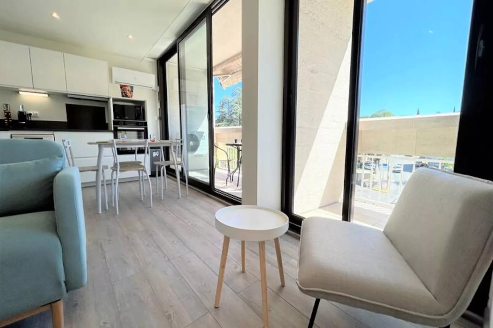 Résidence Griselis-Niet-getagd