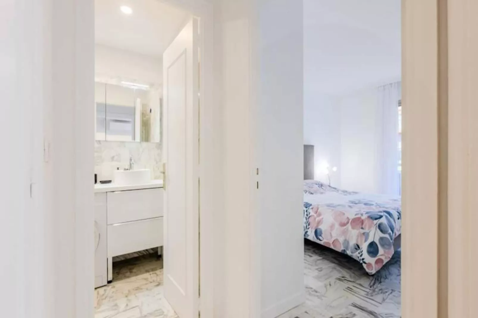 Résidence 3p R&eacute;nov&eacute; Au C&oelig;ur D&rsquo;un Parc Arbor&eacute; &agrave; 5min Du Centre-Niet-getagd