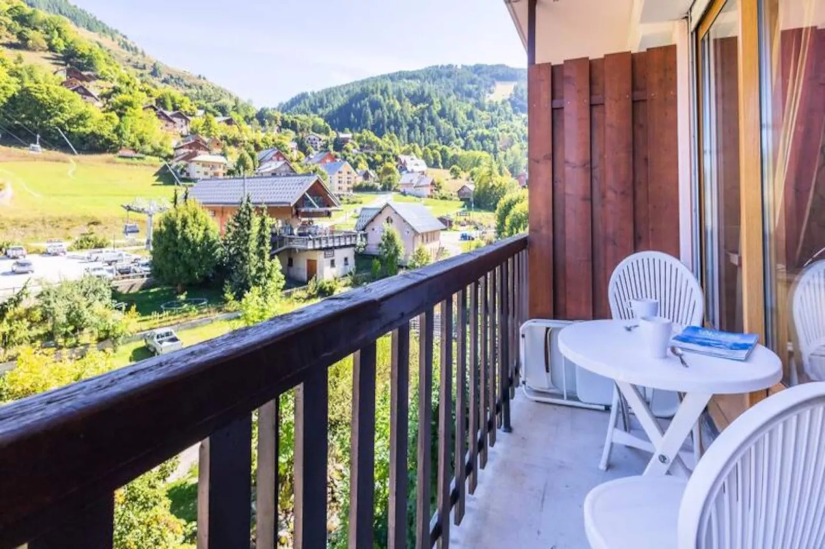 Résidence Royal Neige-Niet-getagd