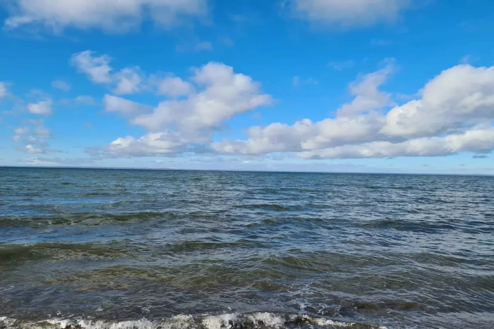 Luxe zwembadvilla bij zee -- By Traum Ferienwohnungen-Waterzicht