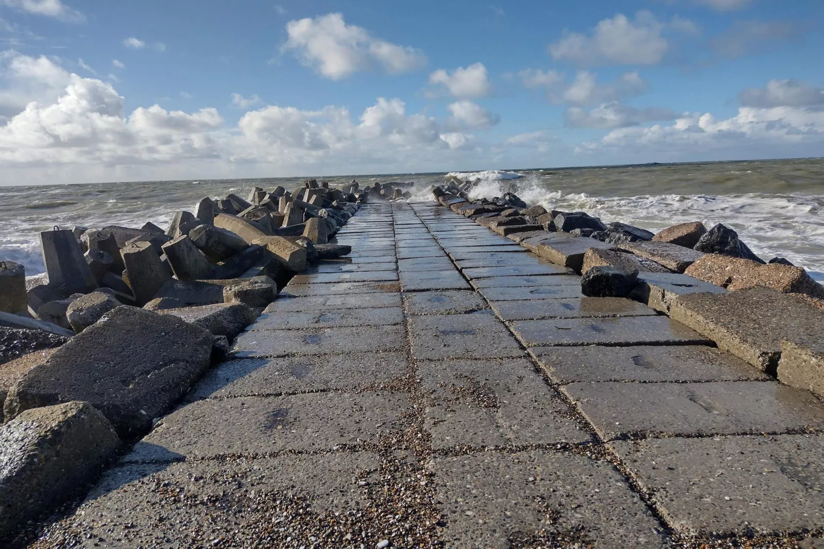 HUS NR. 34- 1.RÆKKE-Waterzicht