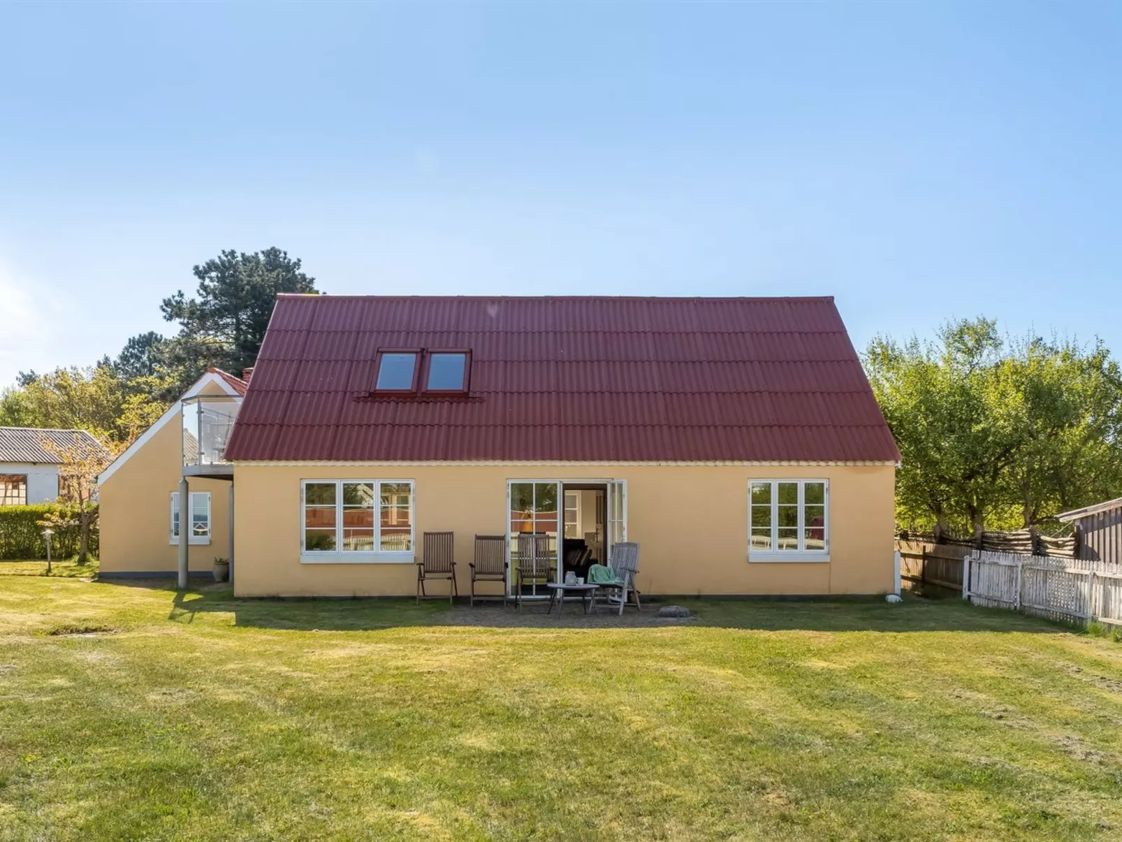 "Tara" - 300m from the sea-Buiten