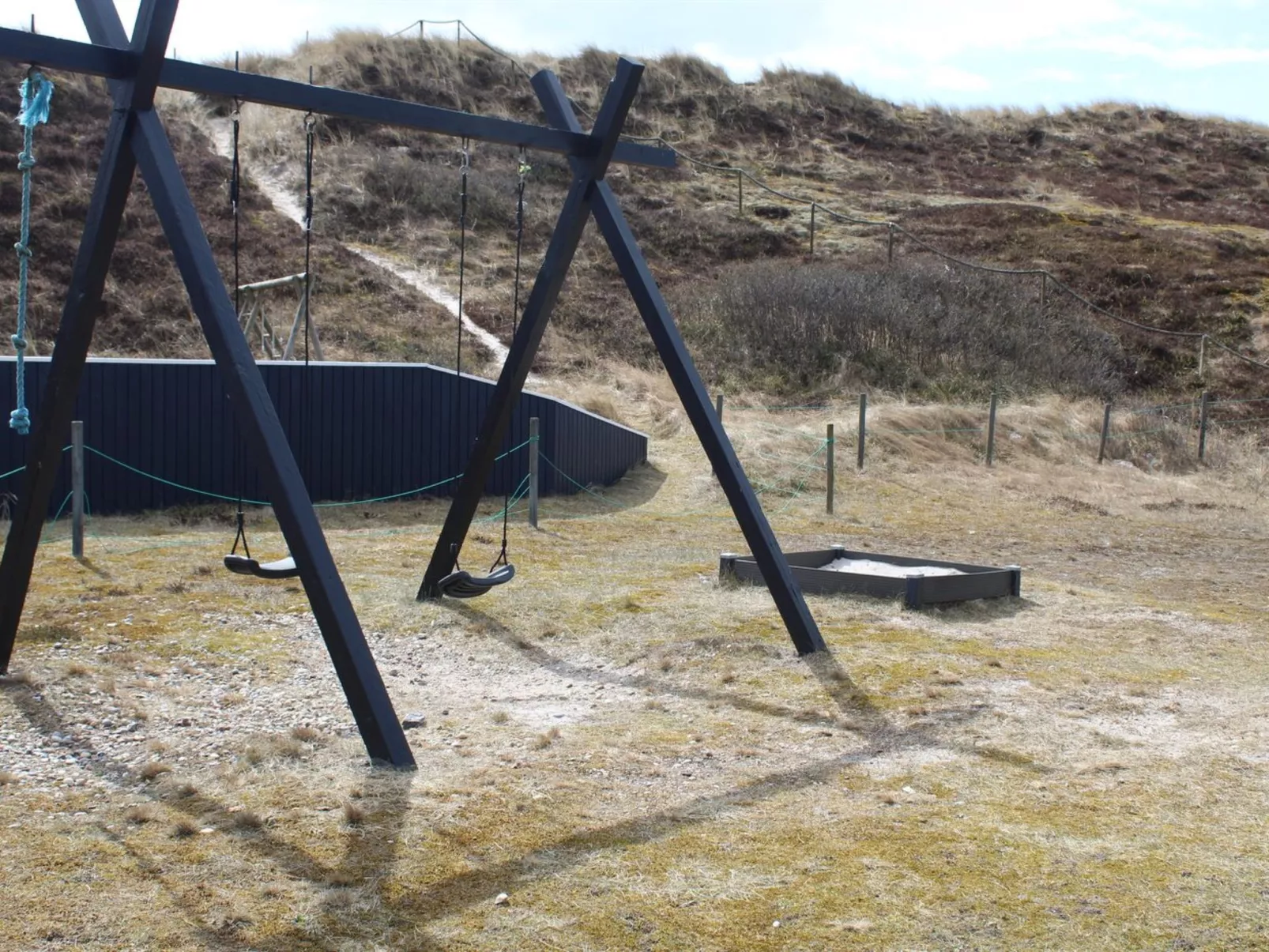 "Veetrikki" -  from the sea-Buiten