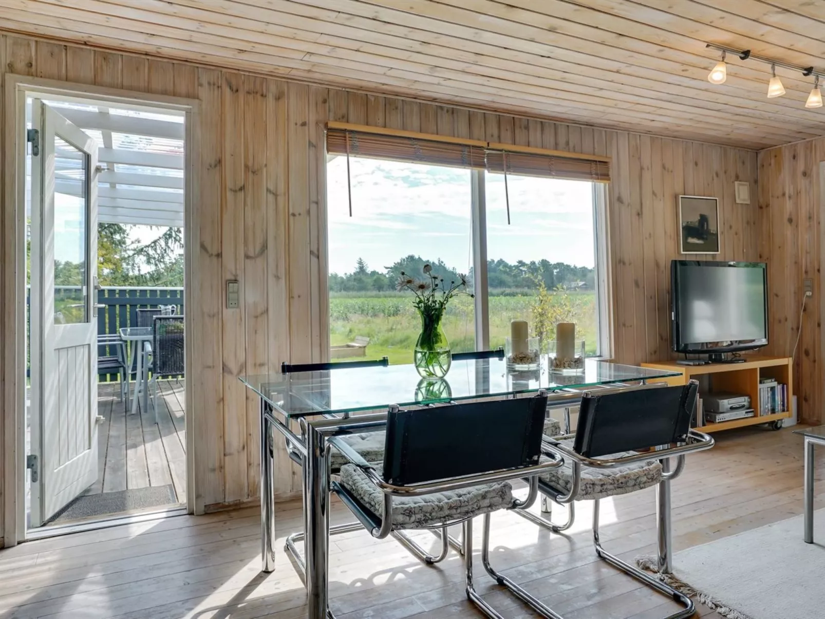 "Glum" - 300m from the sea-Binnen