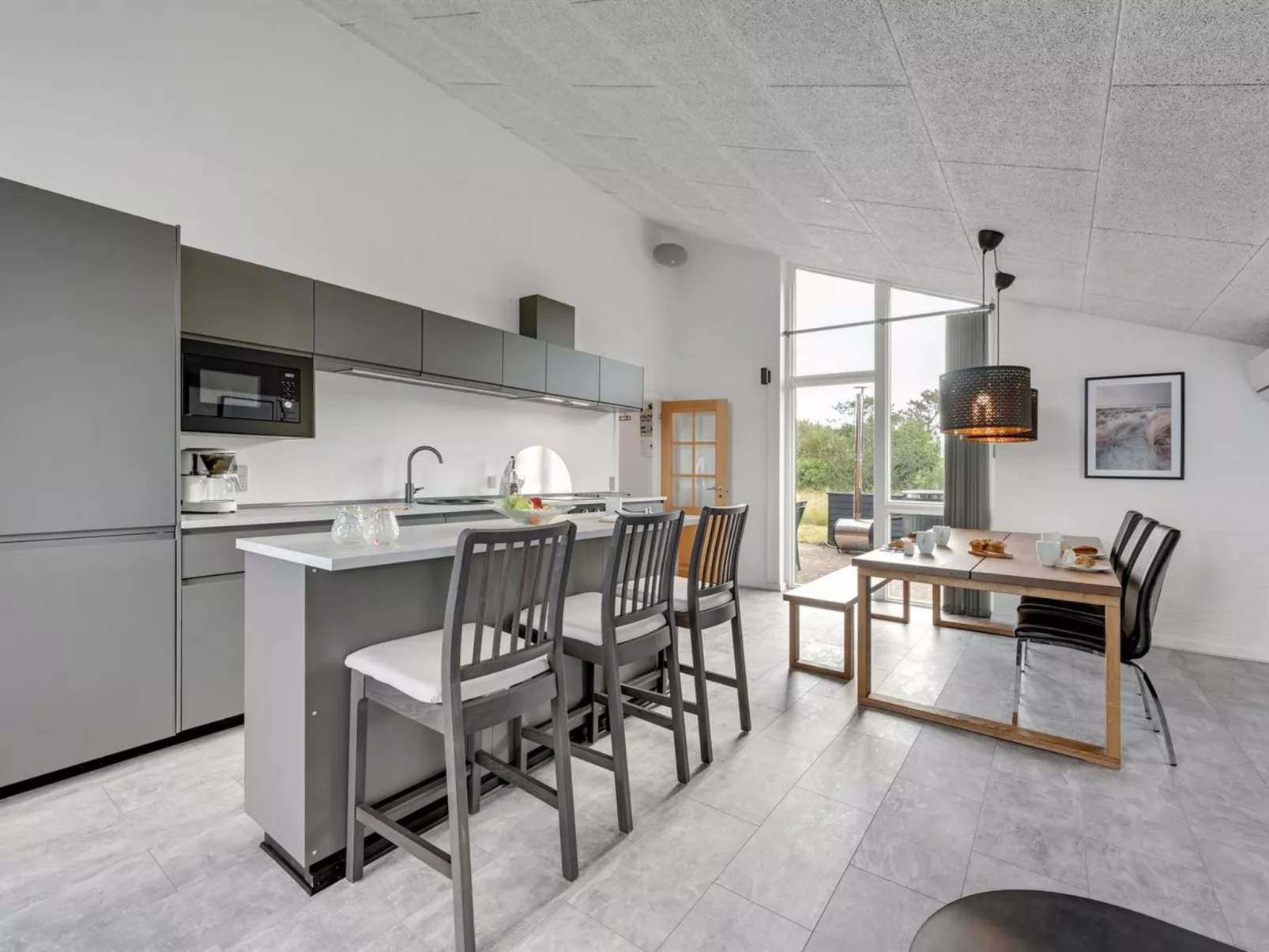 "Mert" - 1.2km from the sea-Binnen