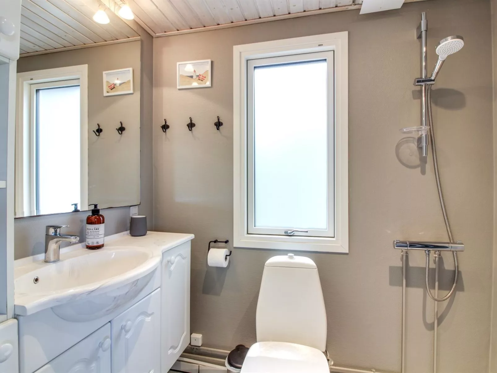 "Alice" - 1.3km from the sea-Binnen