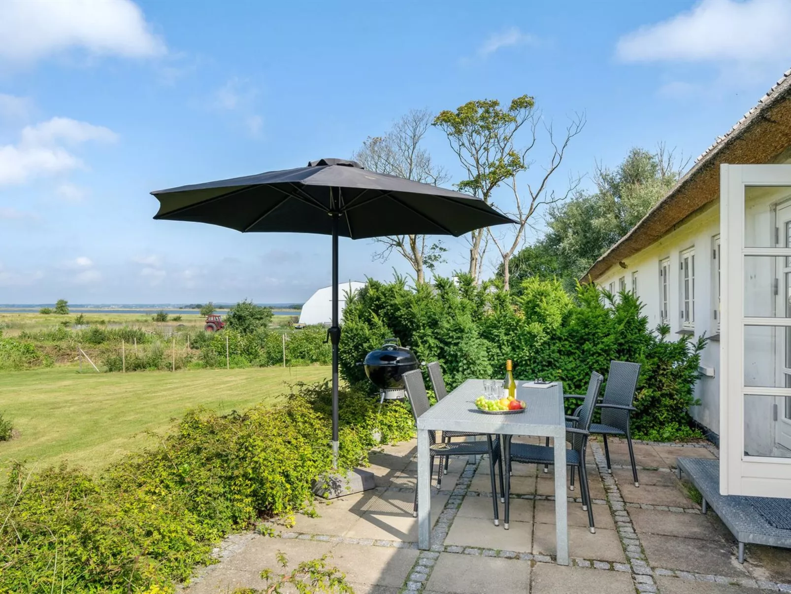 "Margareta" - 250m to the fjord-Buiten