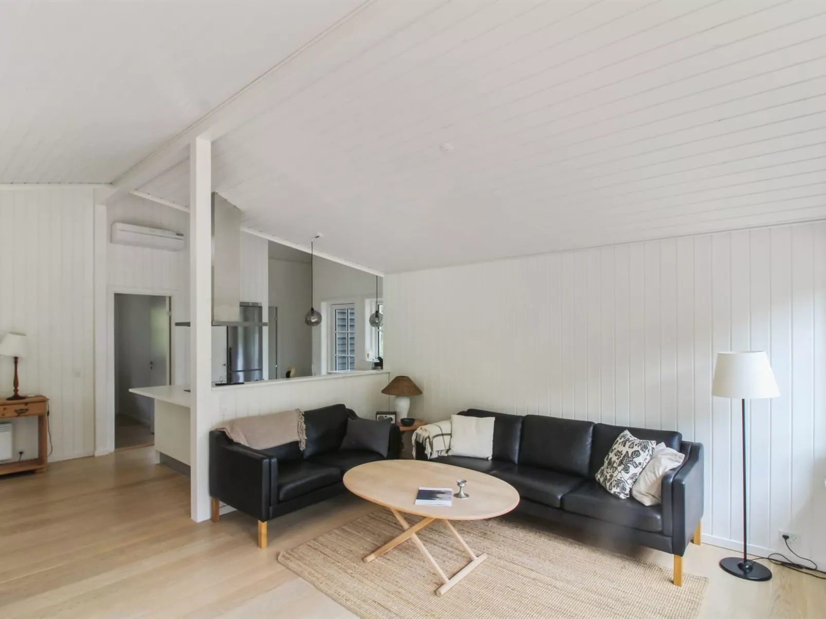 "Colette" - 700m from the sea-Binnen