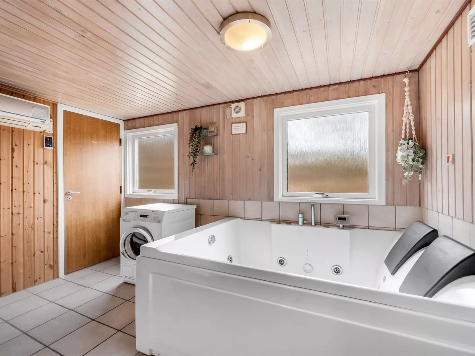 "Fredger" - 1.8km from the sea-Binnen