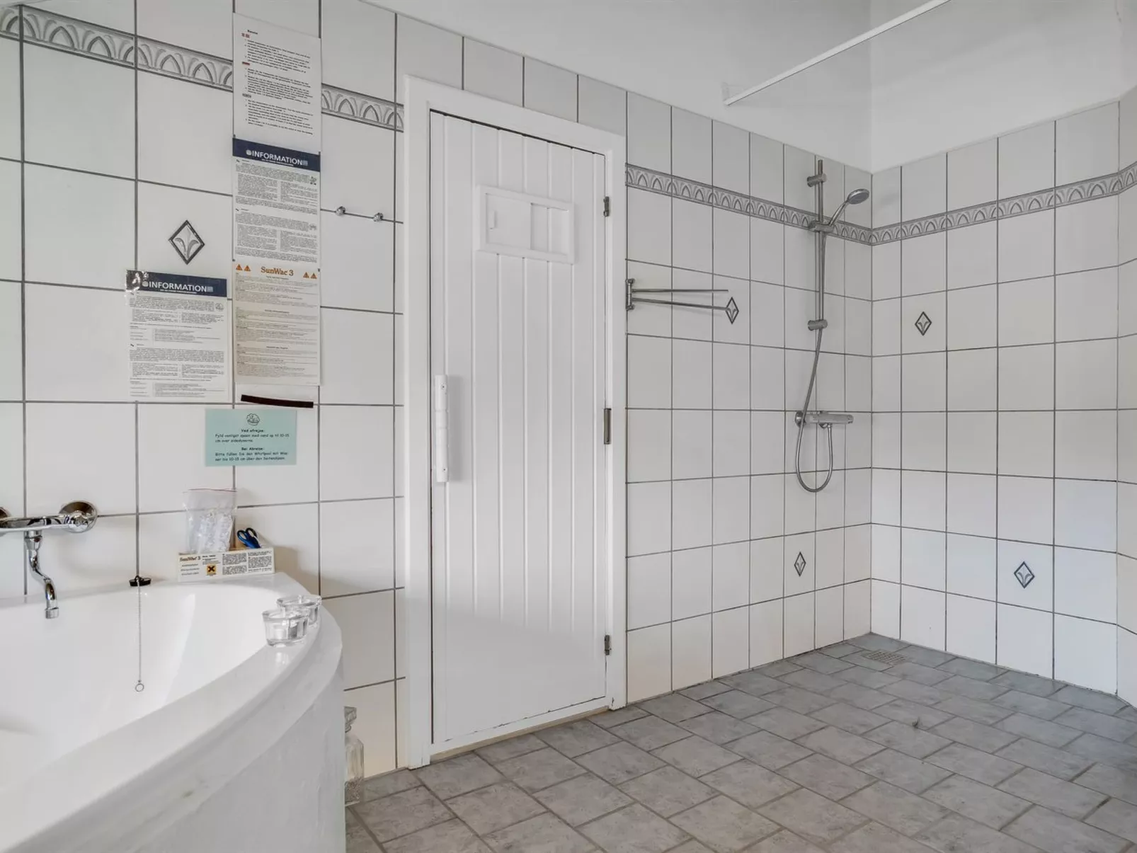 "Freya" - 200m from the sea-Binnen