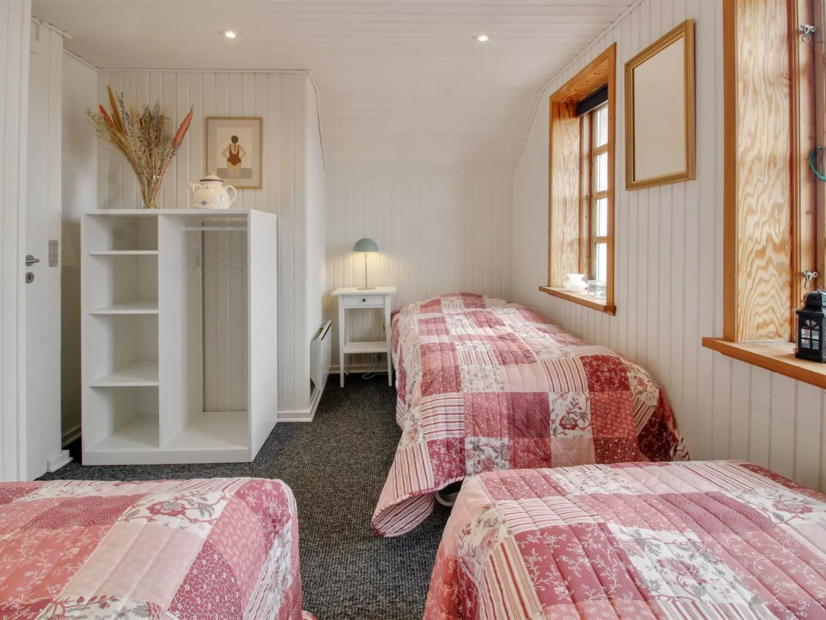 "Karla" - 100m from the sea-Binnen