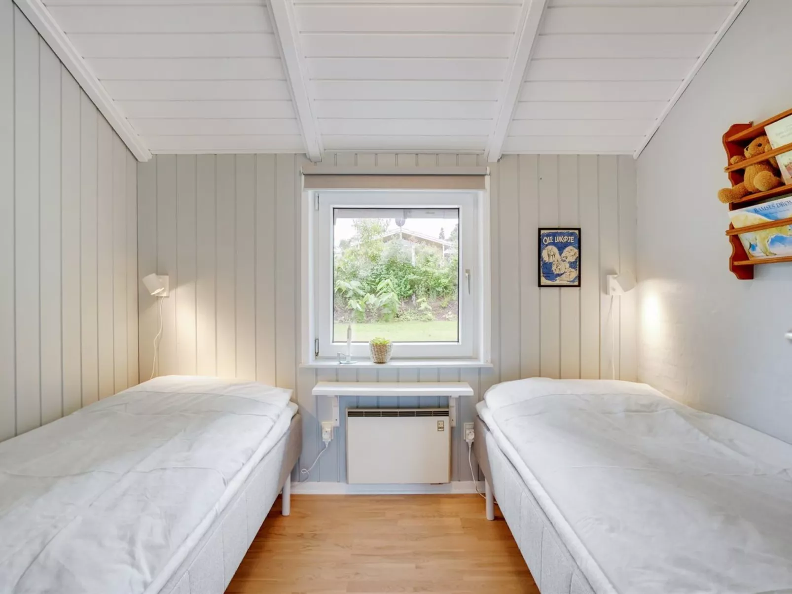 "Petrus" - 750m from the sea-Binnen