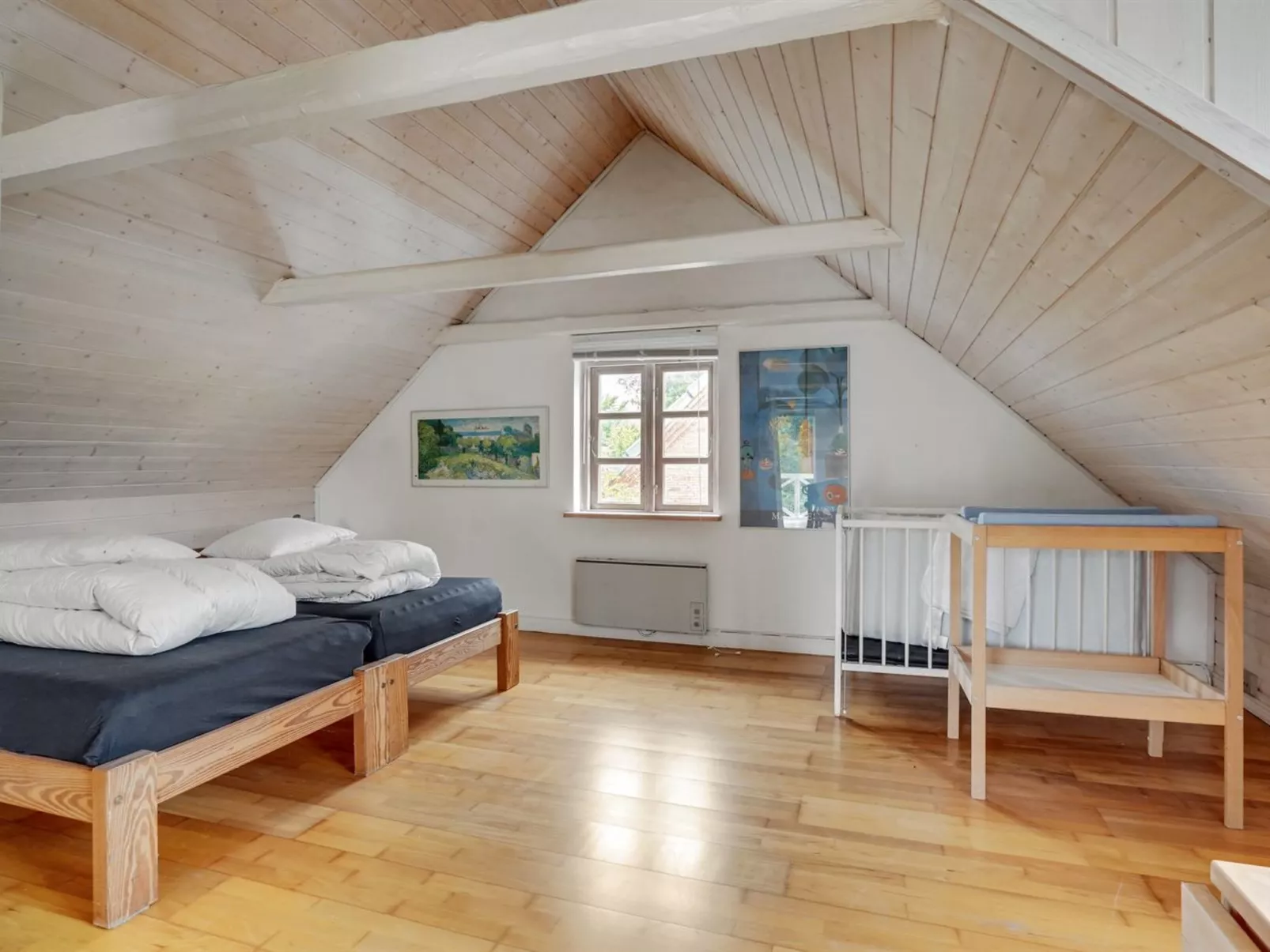 "Gytta" - 1km from the sea-Binnen