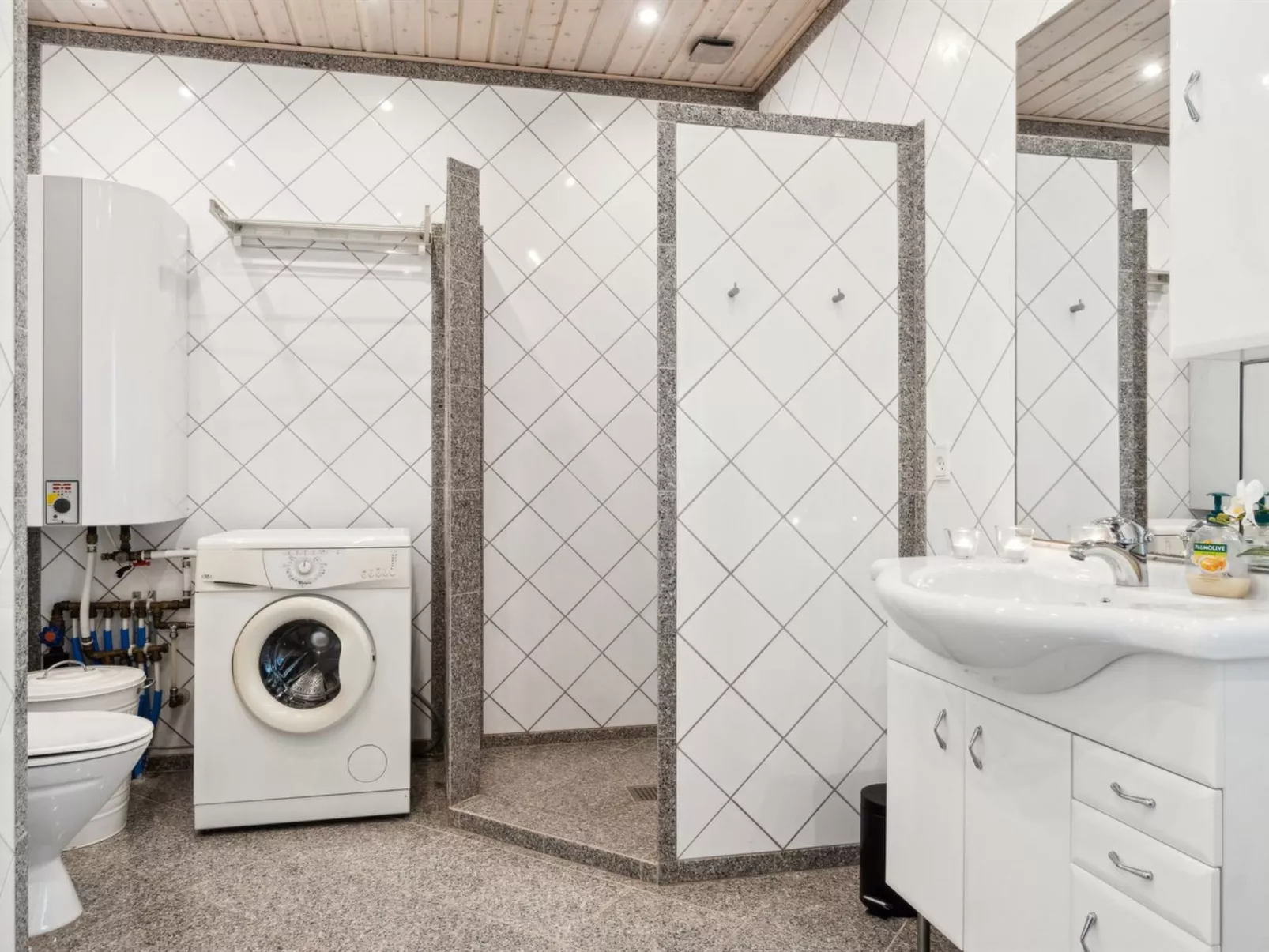 "Pietari" - 1.2km from the sea-Binnen