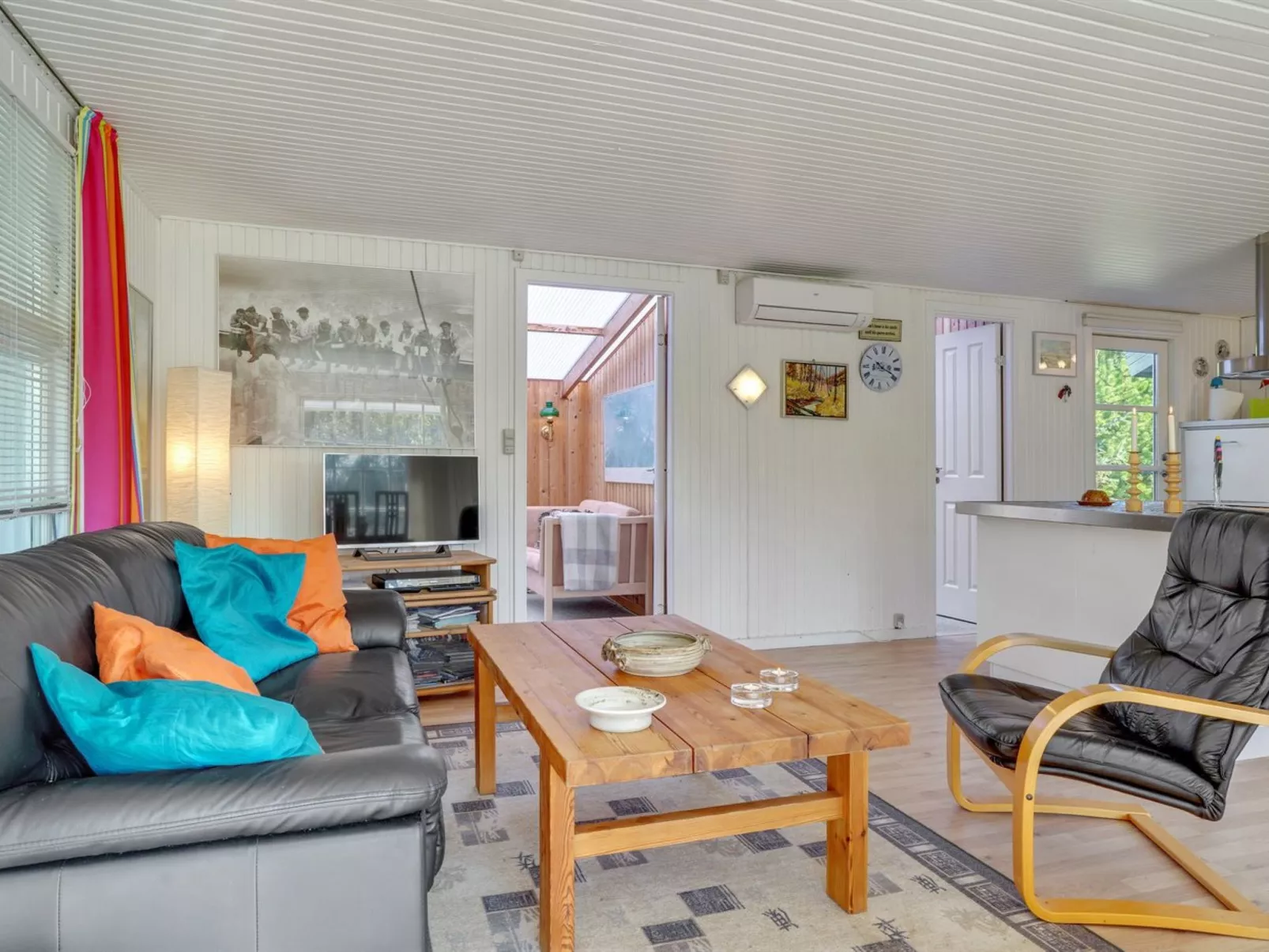 "Dorith" - 100m from the sea-Binnen