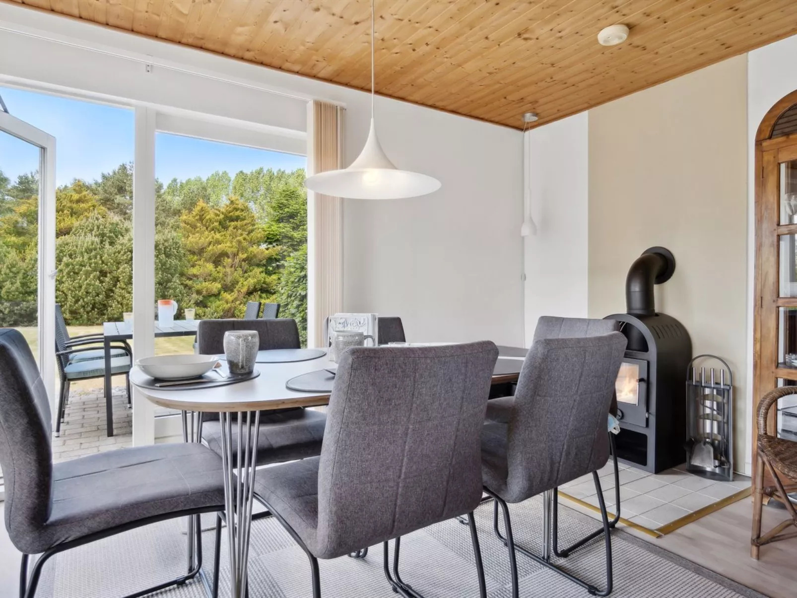 "Onni" - 1km from the sea-Binnen