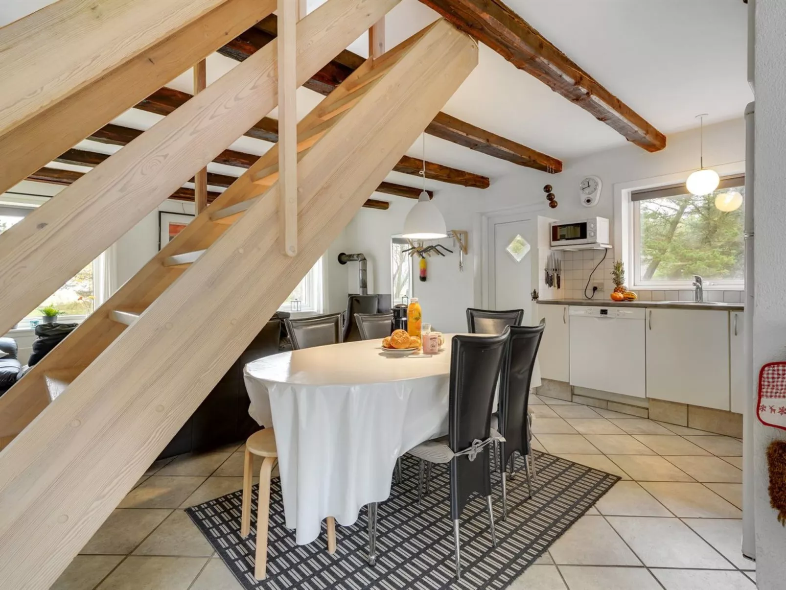 "Lyyli" - 1km from the sea-Binnen