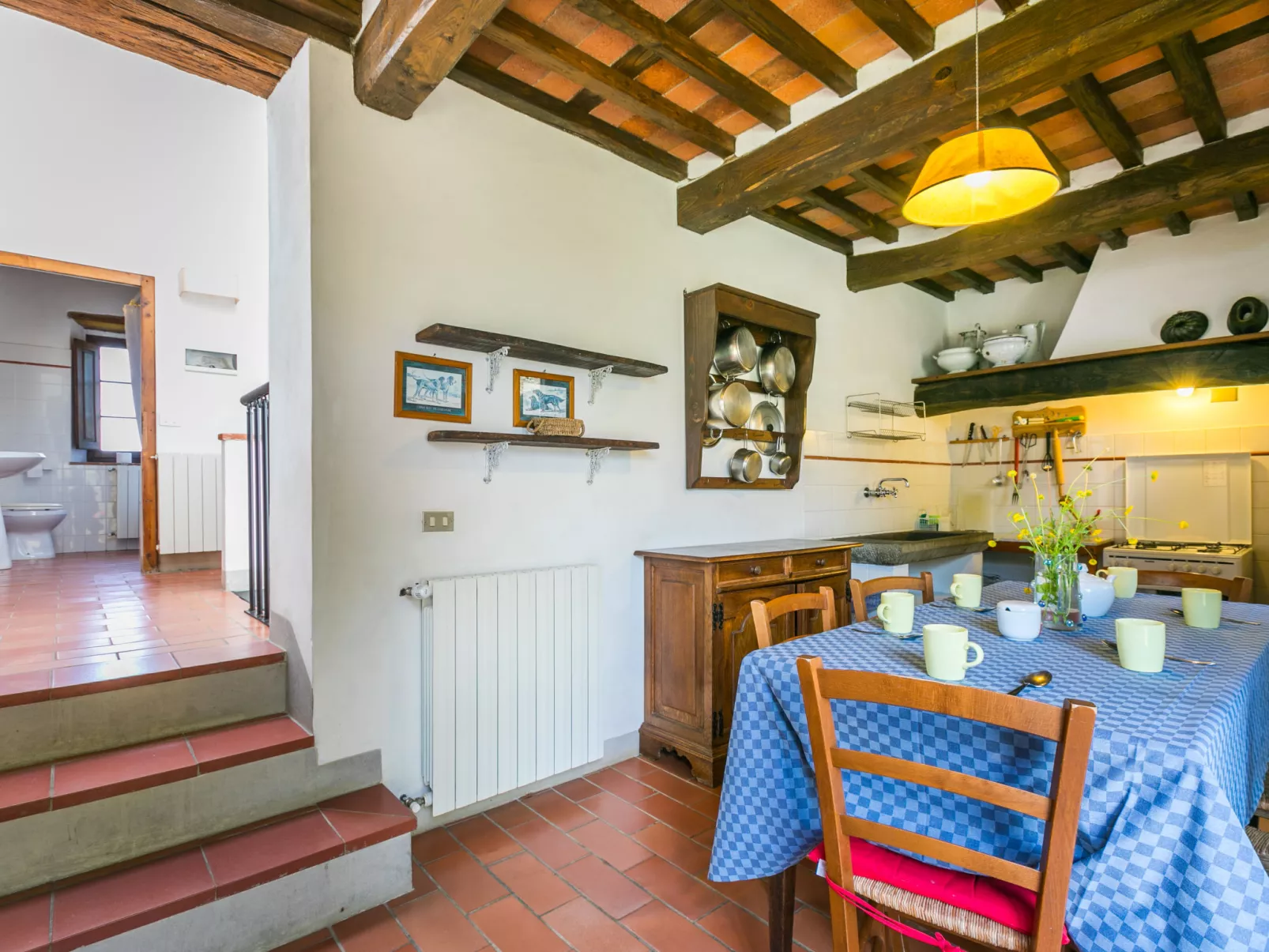 Podere Cima a Zano /Apt. Tinaia-Binnen