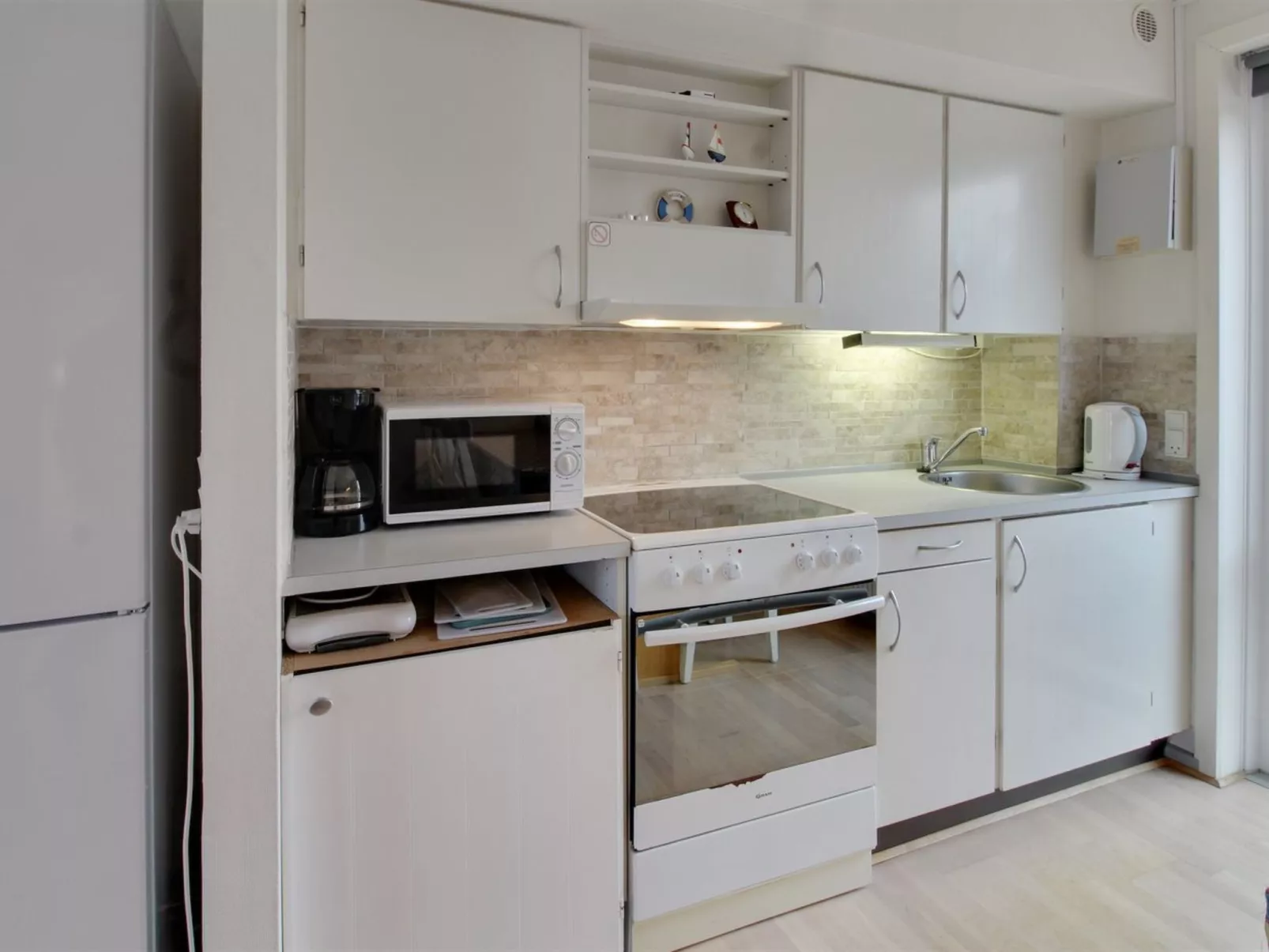 "Mildred" - 2.3km from the sea-Binnen