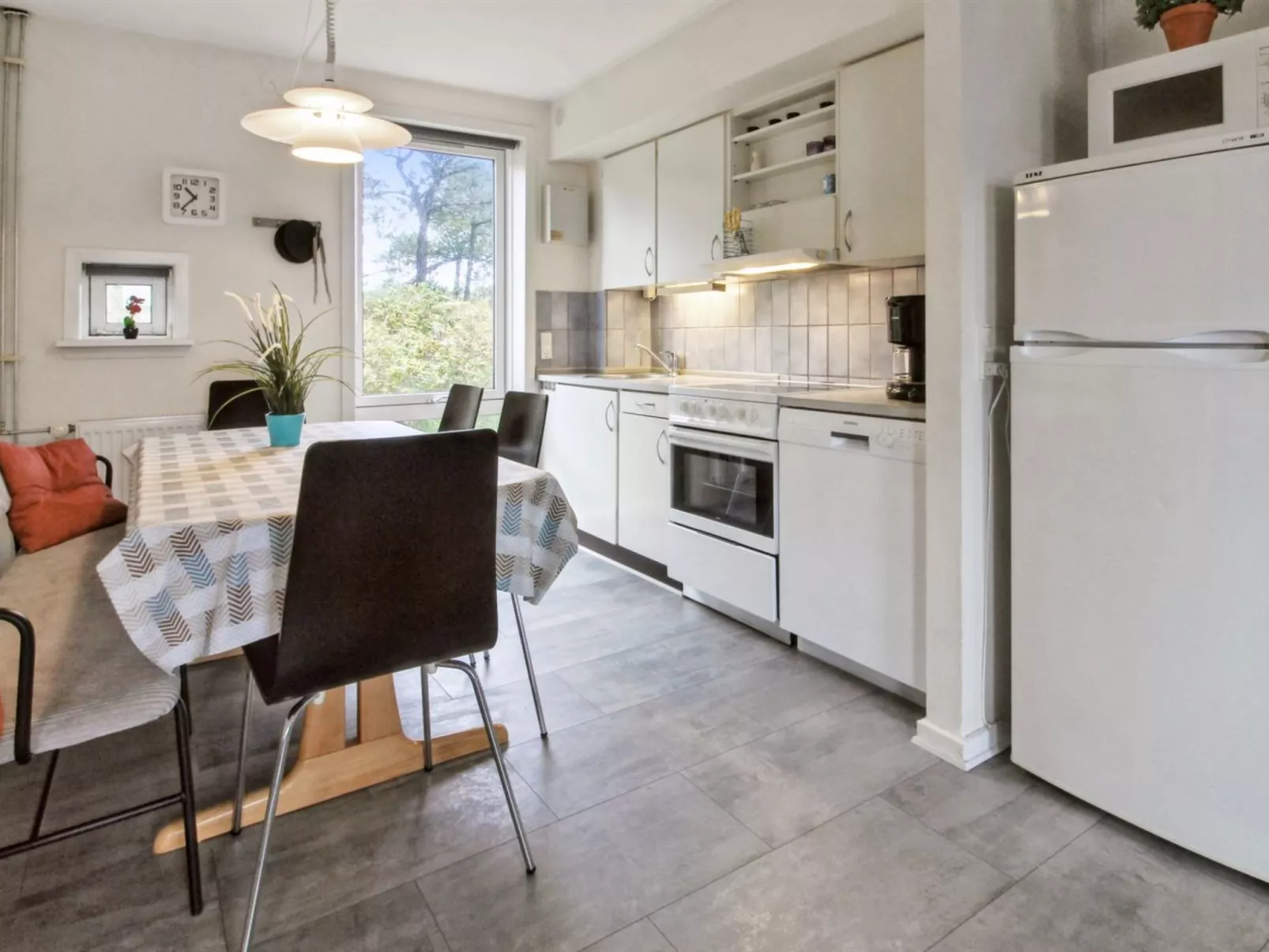 "Tinna" - 2.3km from the sea-Binnen