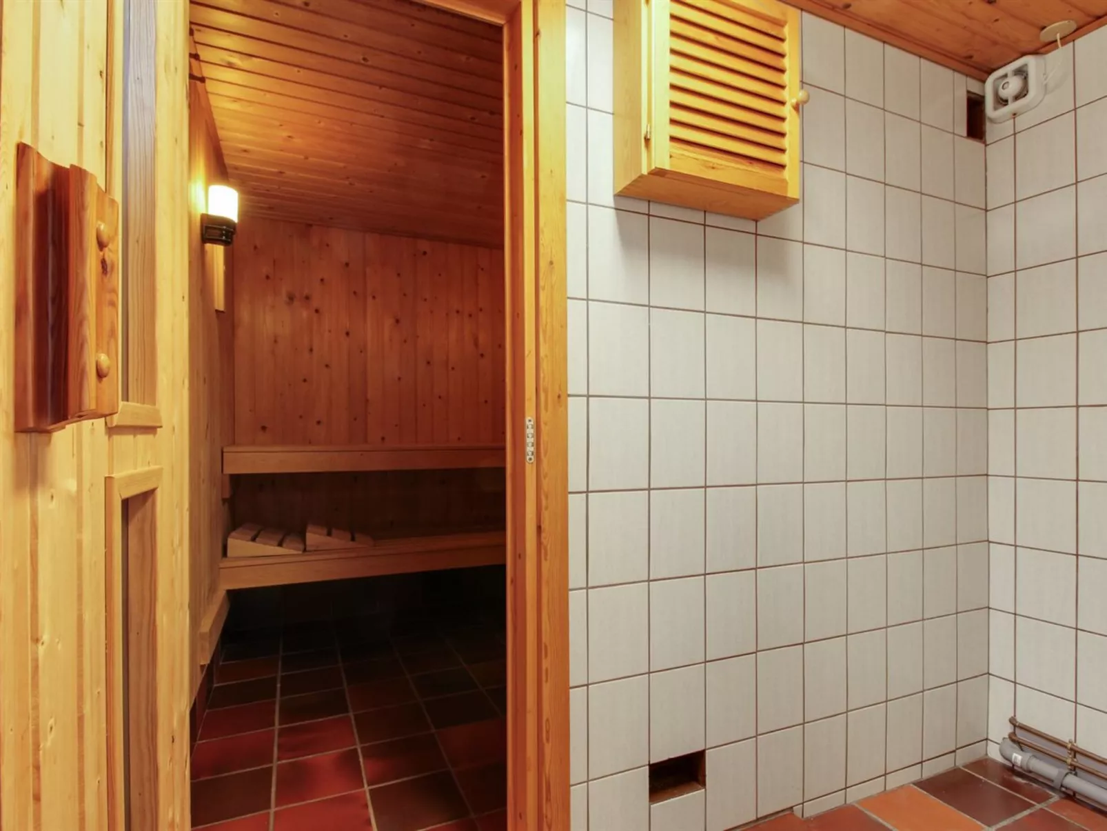 "Ehmi" - 500m from the sea-Binnen