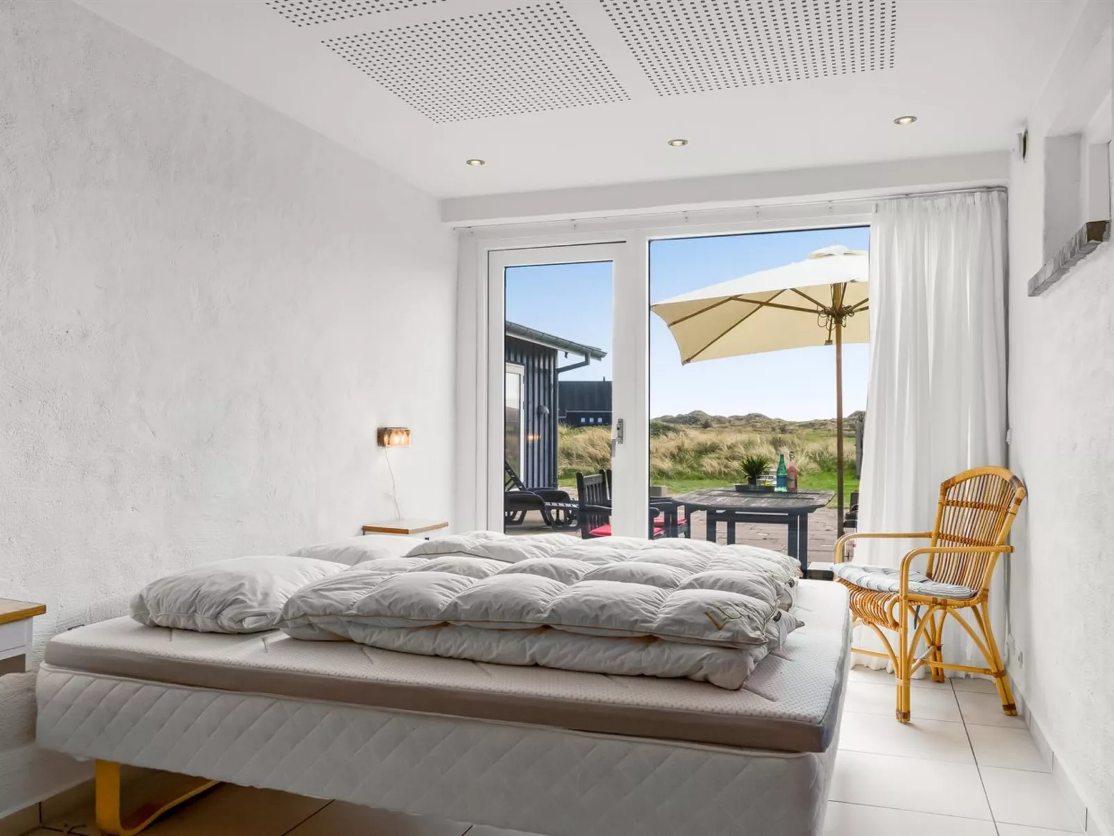 "Tinea" - 50m from the sea-Binnen