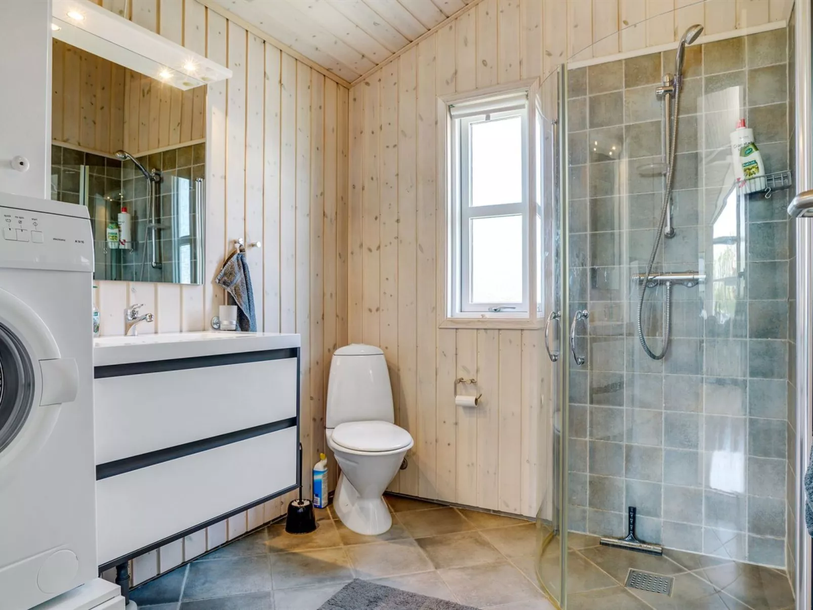 "Marjanna" - 350m from the sea-Binnen