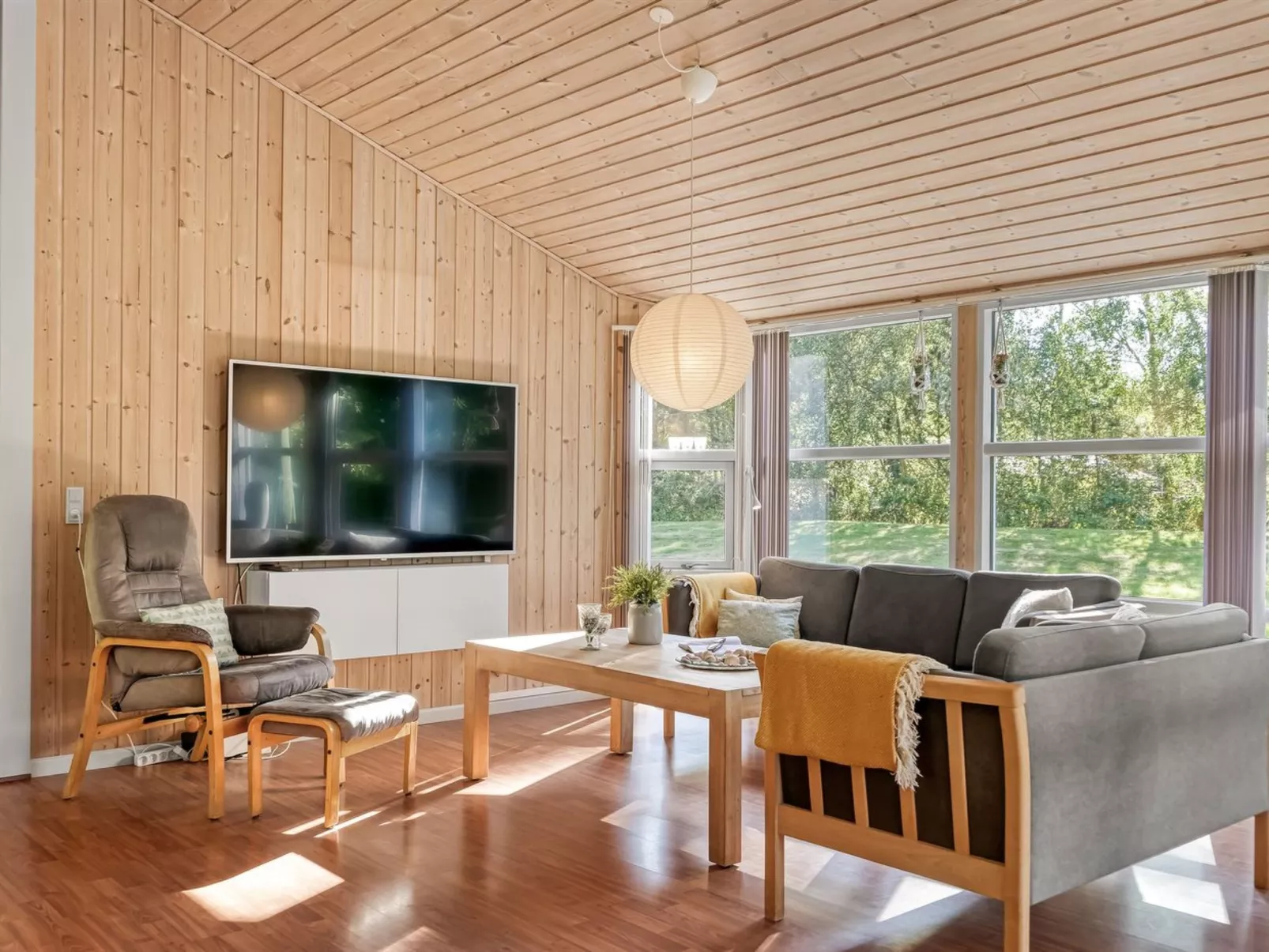 "Barne" - 4km from the sea-Binnen