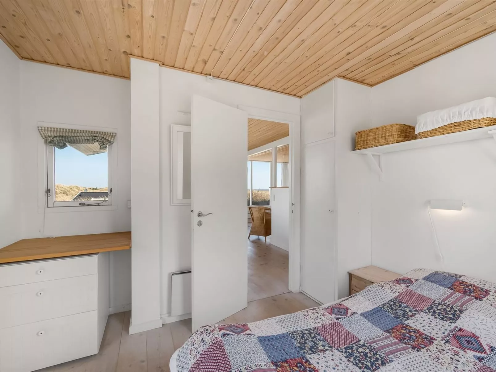 "Vina" - 200m to the fjord-Binnen