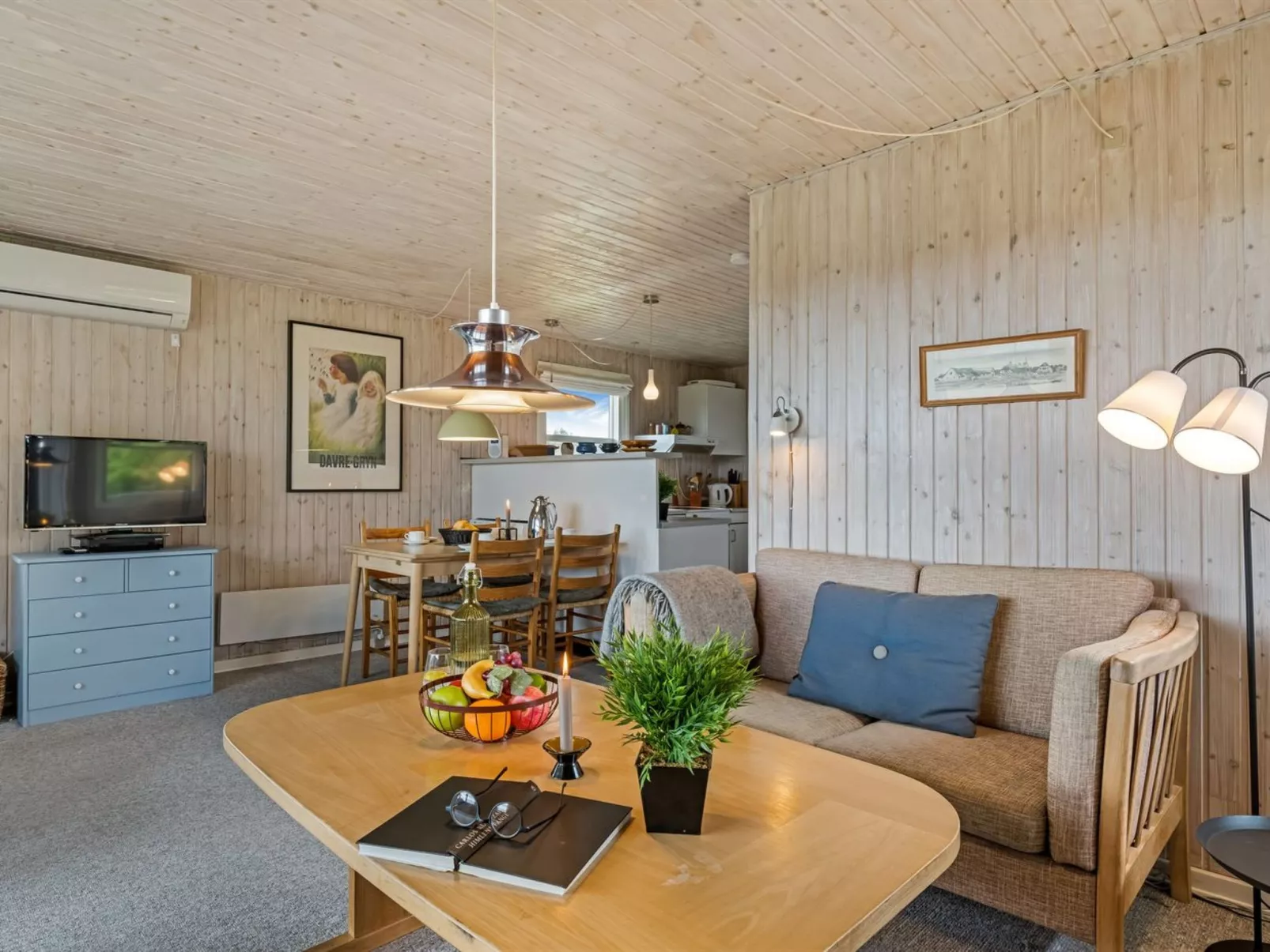 "Gertine" - 650m to the fjord-Binnen