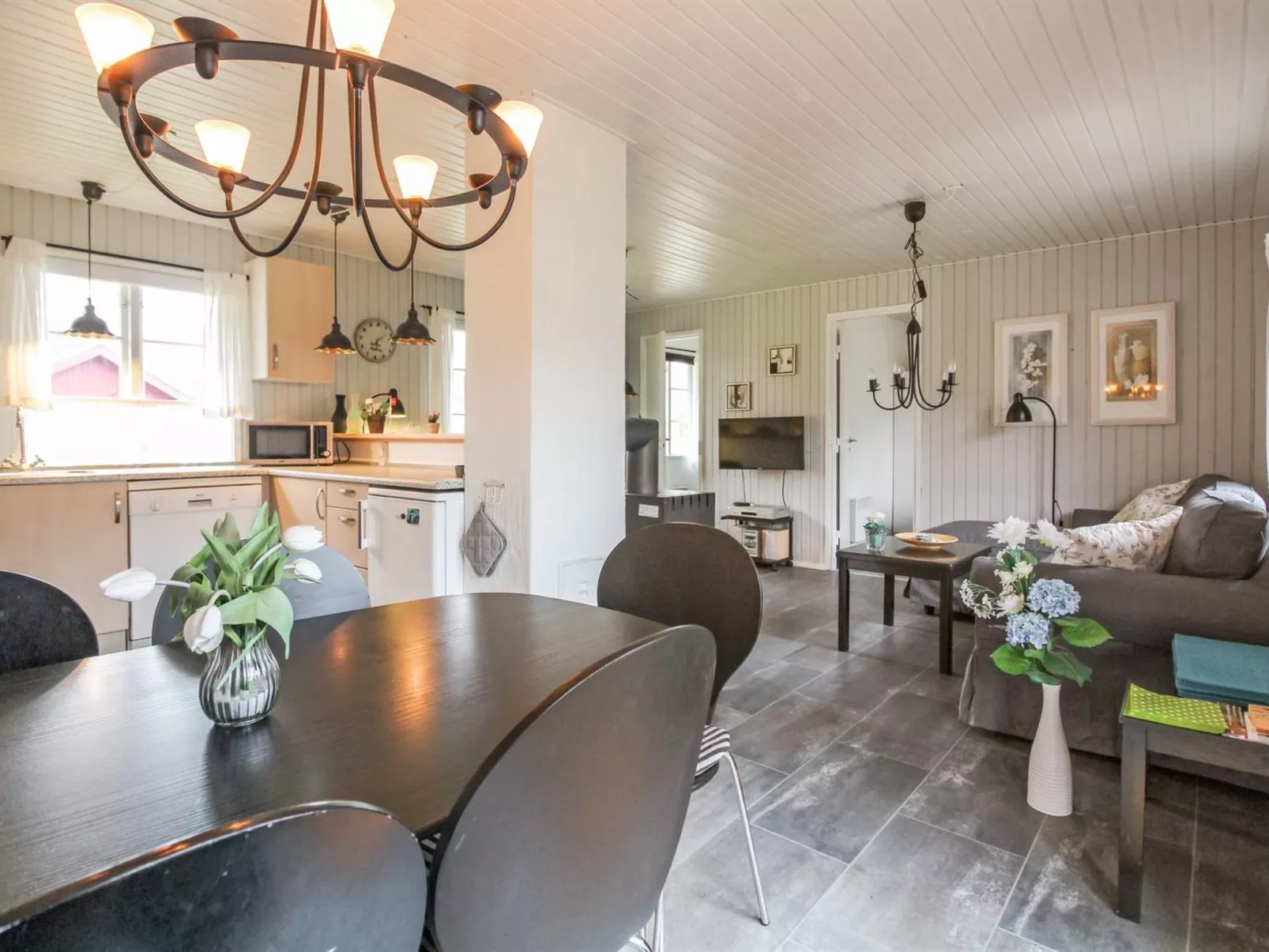 "Loke" - 300m from the sea-Binnen