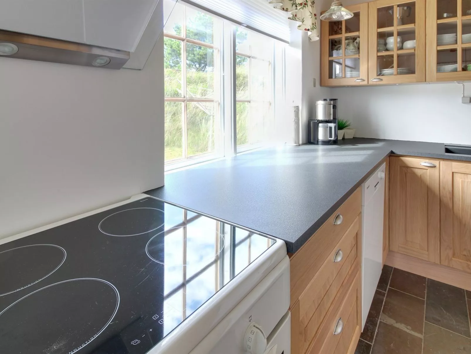 "Lioba" - 400m from the sea-Binnen