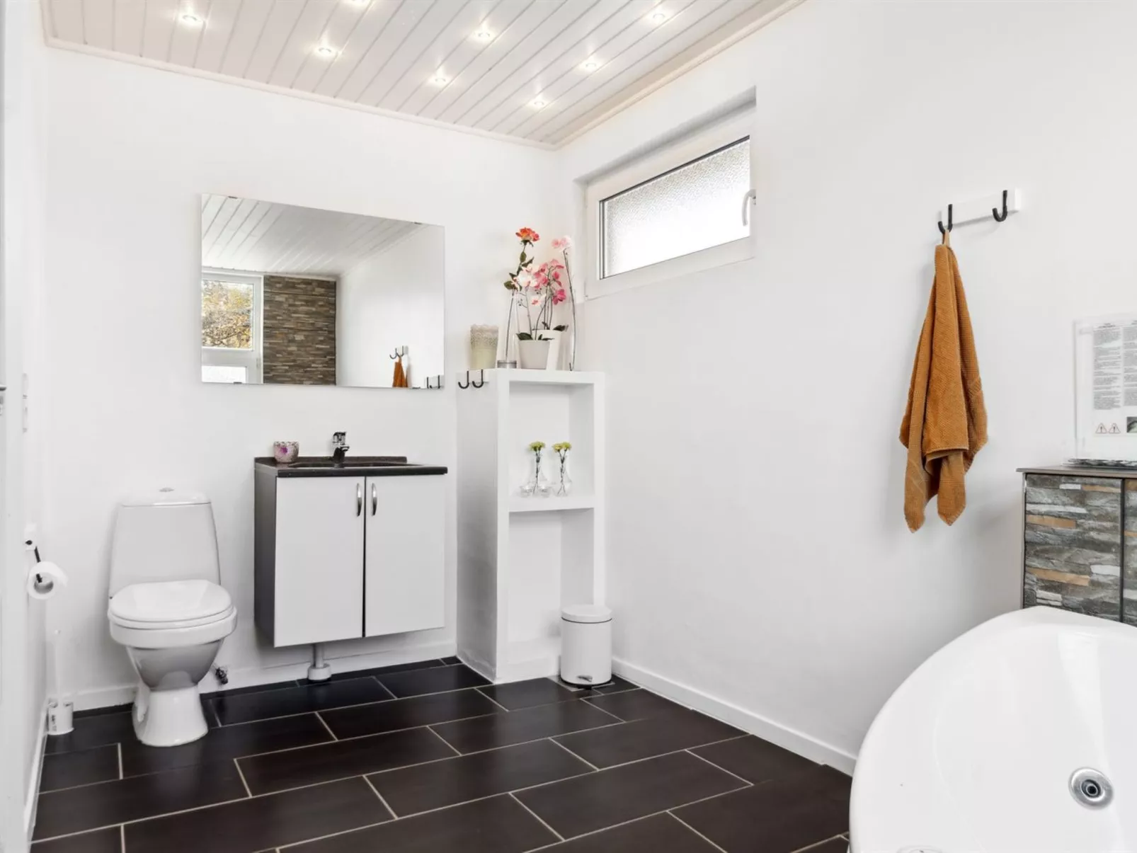 "Gerwin" - 3km from the sea-Binnen