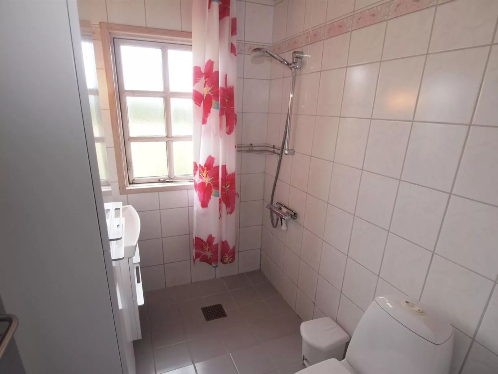 "Katha" -  from the sea-Binnen