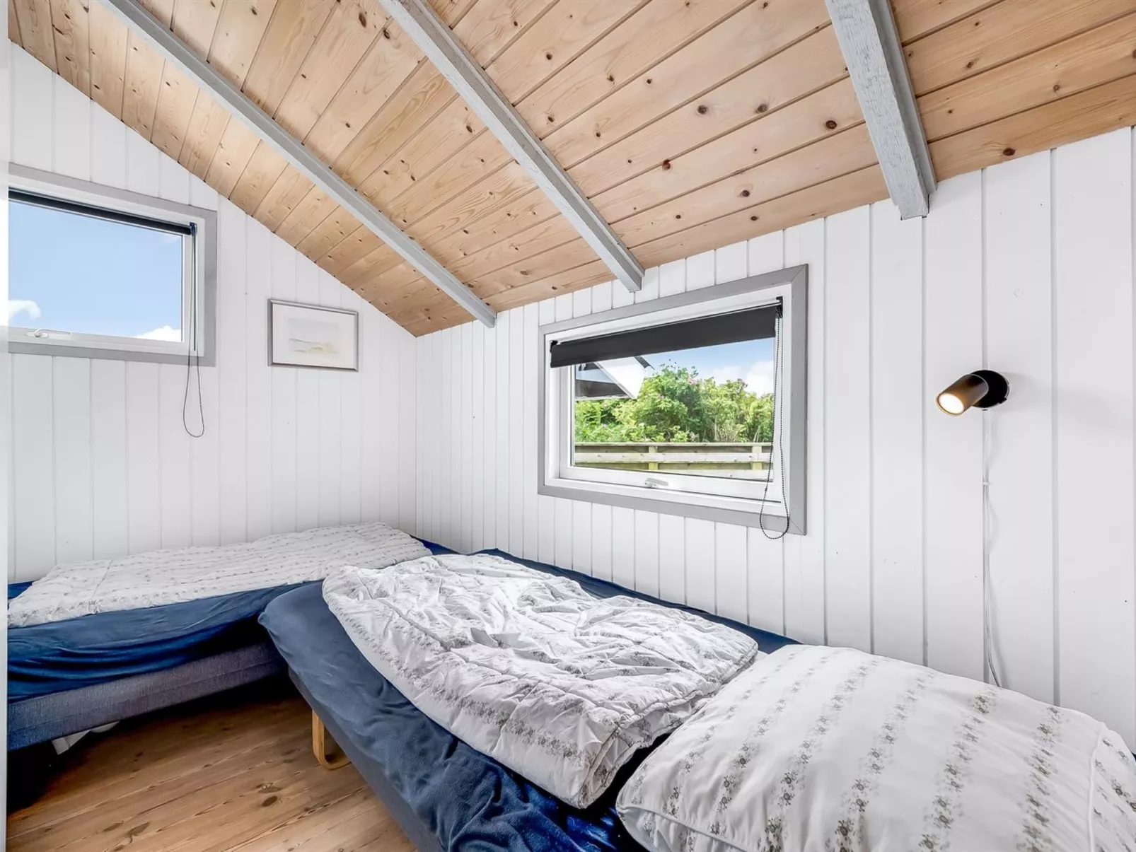 "Valia" - 400m to the fjord-Binnen