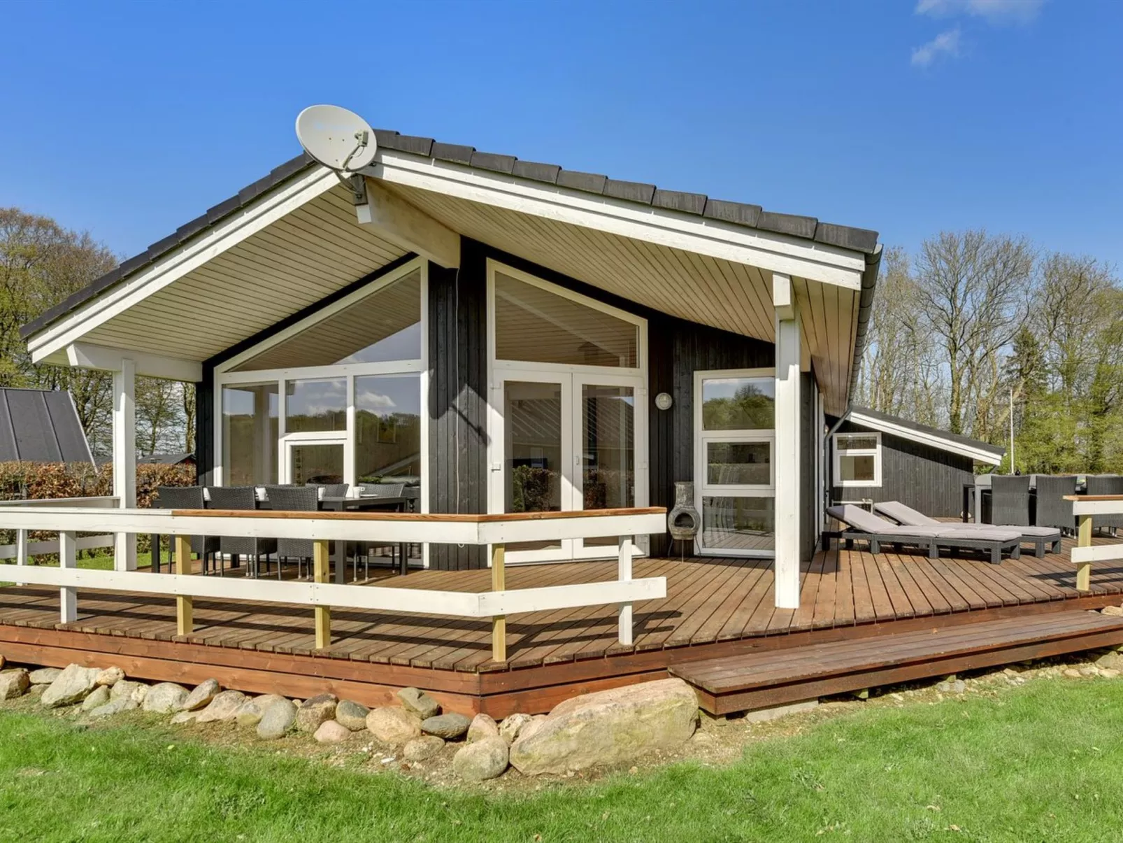 "Enja" - 150m from the sea-Buiten