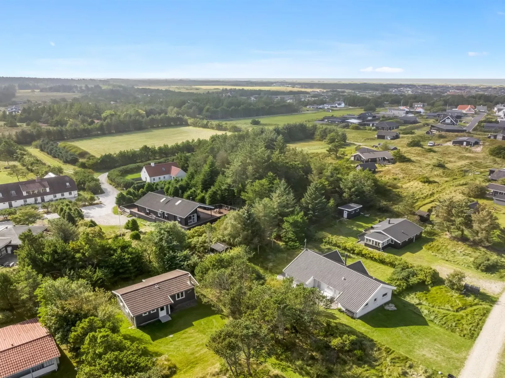 "Lökea" - 800m from the sea-Buiten