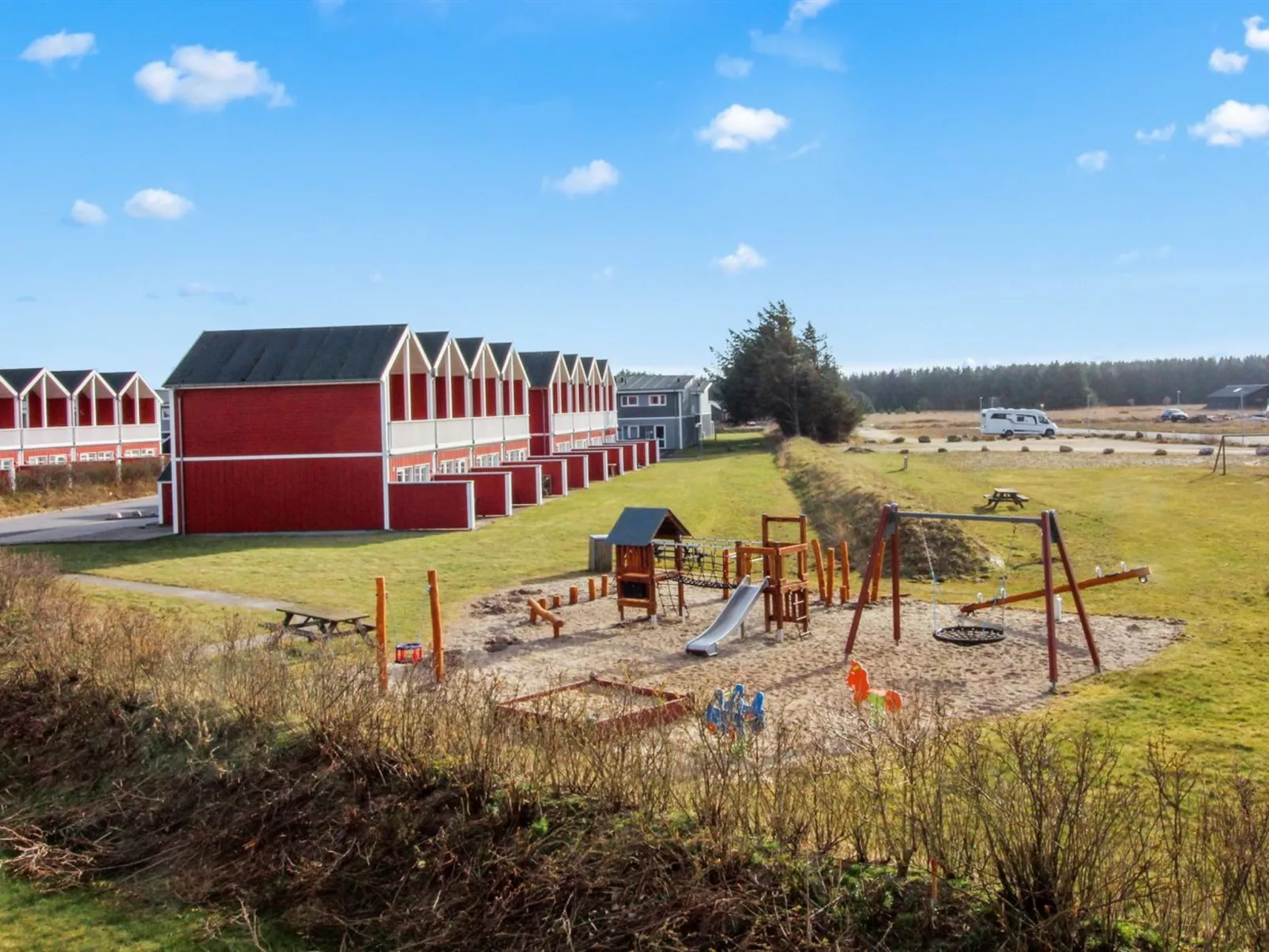 "Chris" - 750m from the sea-Binnen