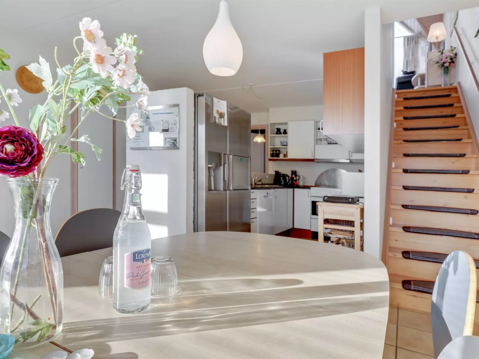 "Halldora" - 10m from the sea-Binnen