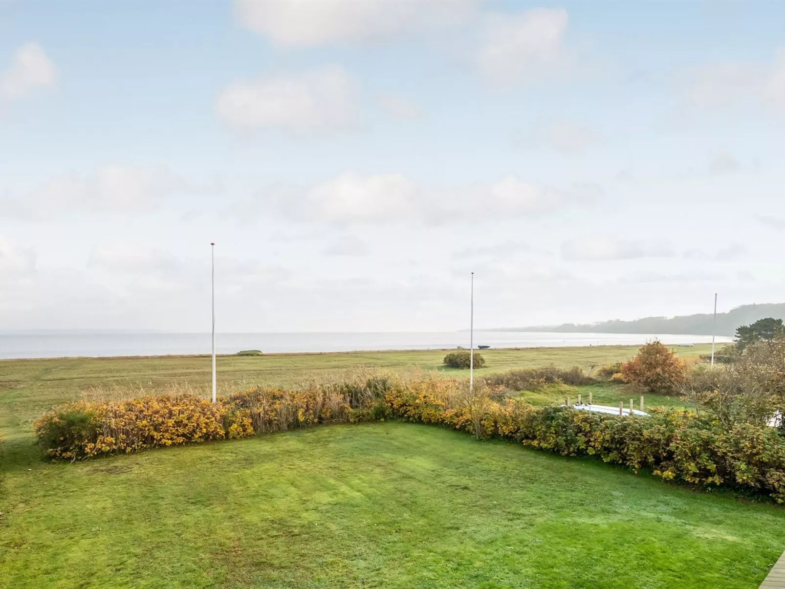 "Duschanka" - 50m to the fjord-Buiten