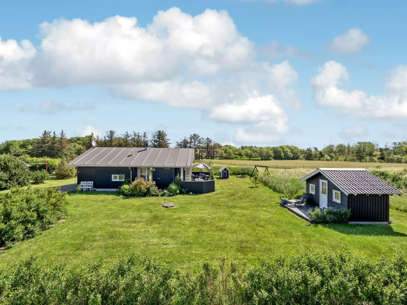 "Gudmunda" - 200m to the fjord-Buiten