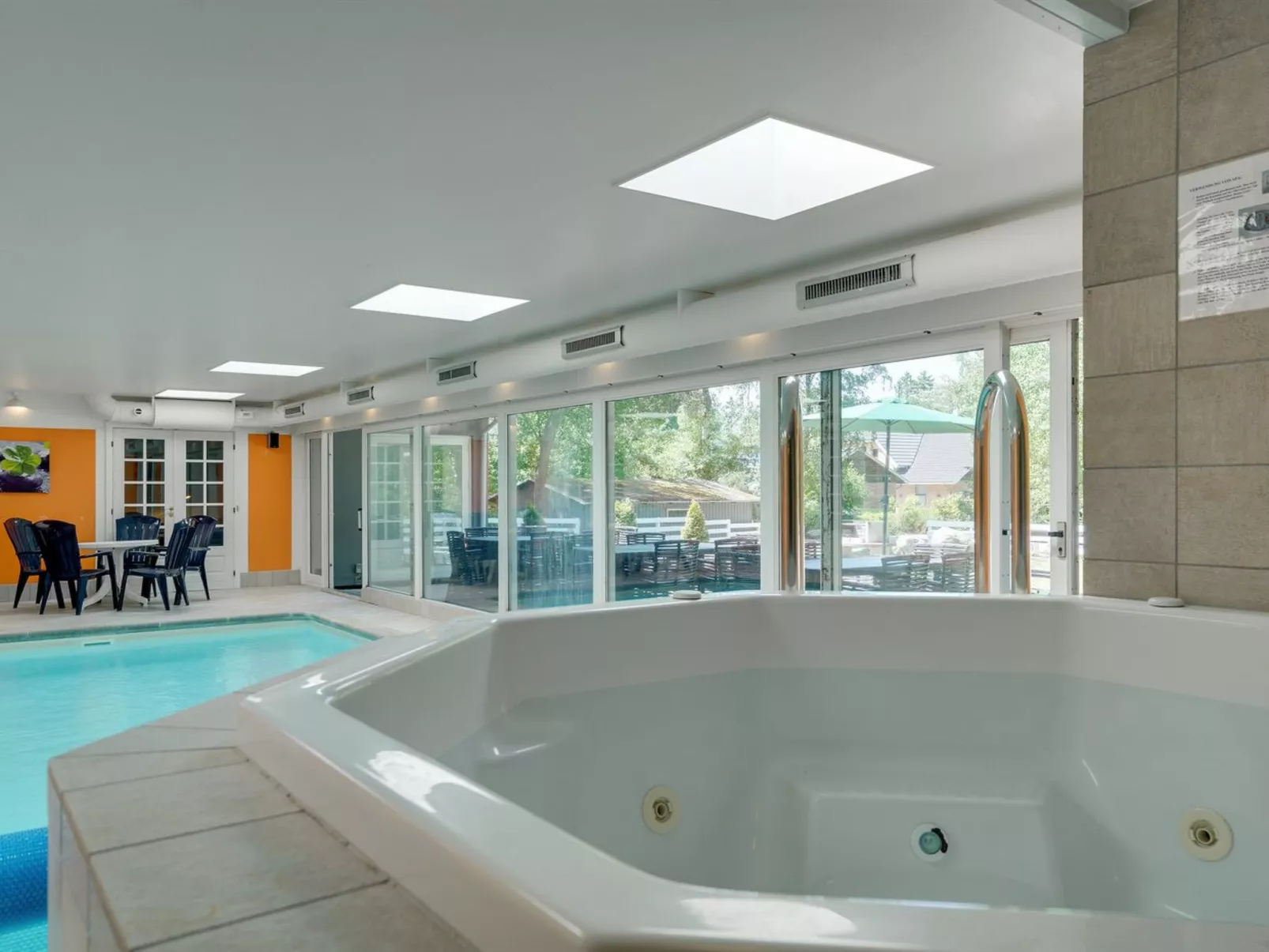 "Bertel" - 50m from the sea-Binnen