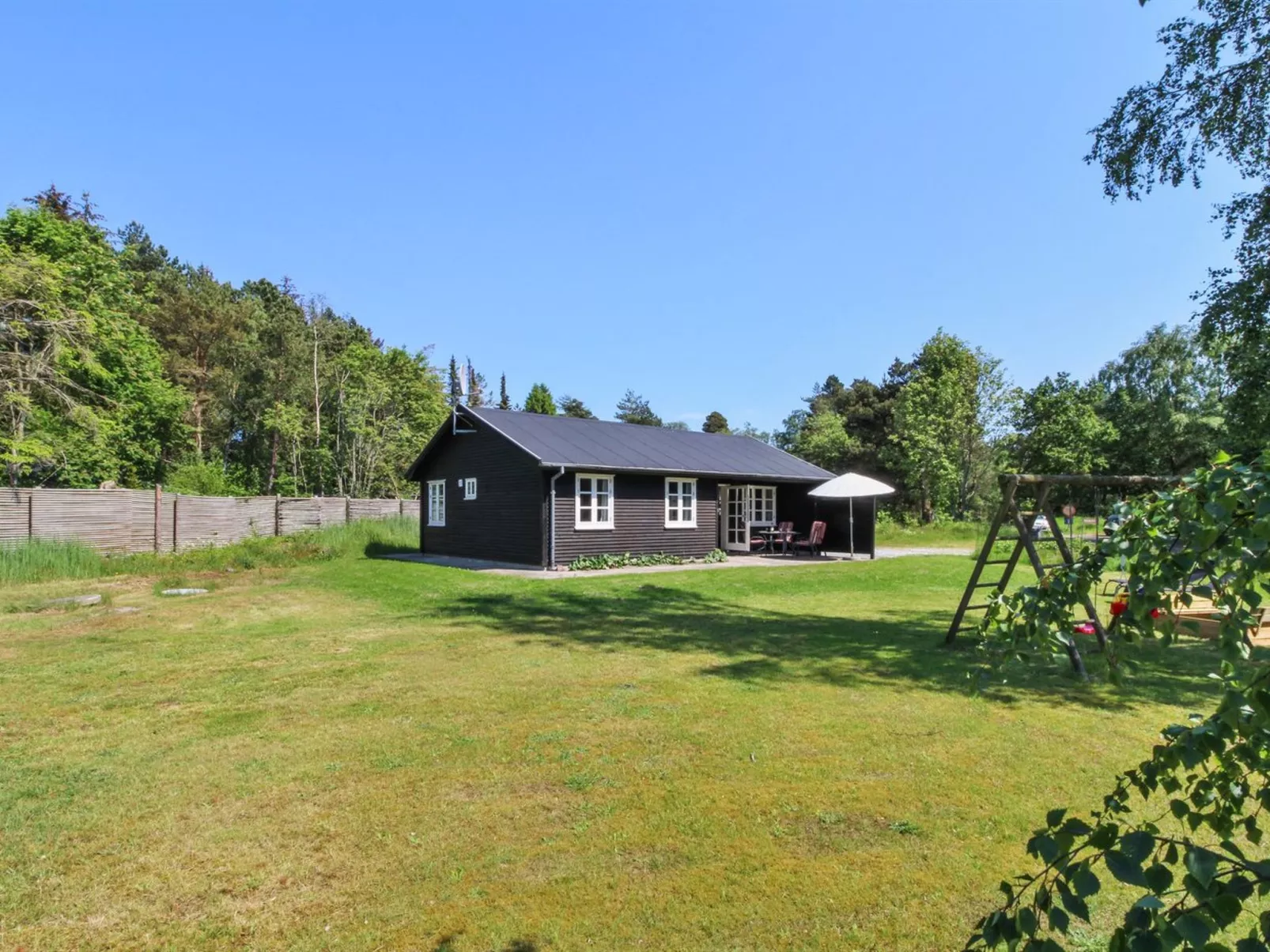 "Ingalise" - 500m from the sea-Buiten