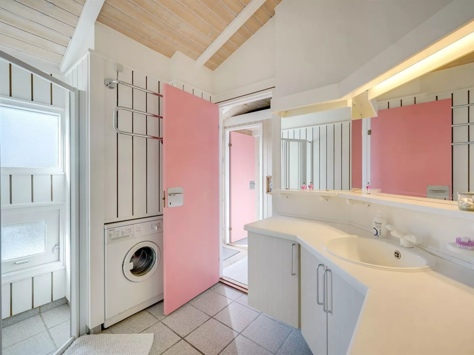 "Rajna" - 95m to the fjord-Binnen