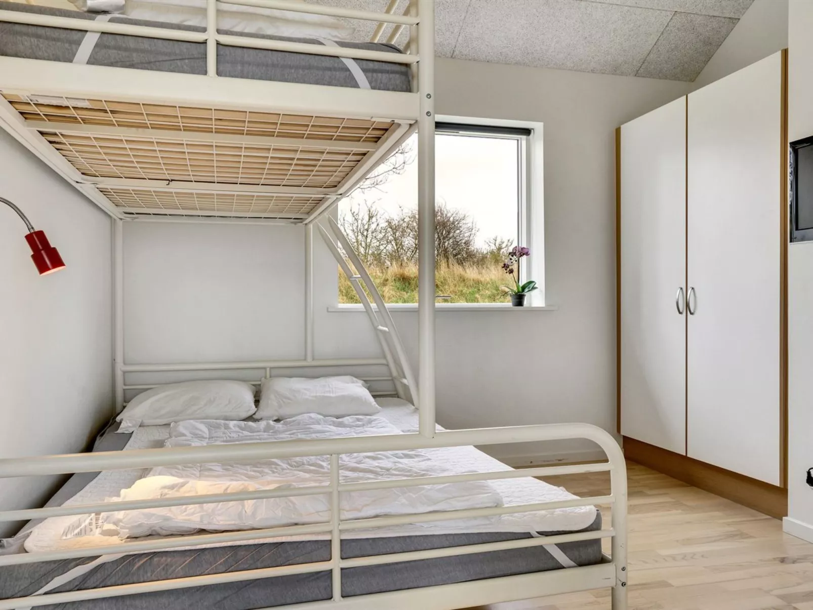 "Swarthofthi" - 1.5km from the sea-Binnen