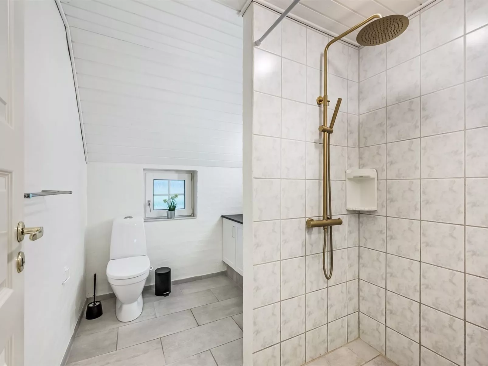 "Aane" - 1.8km from the sea-Binnen