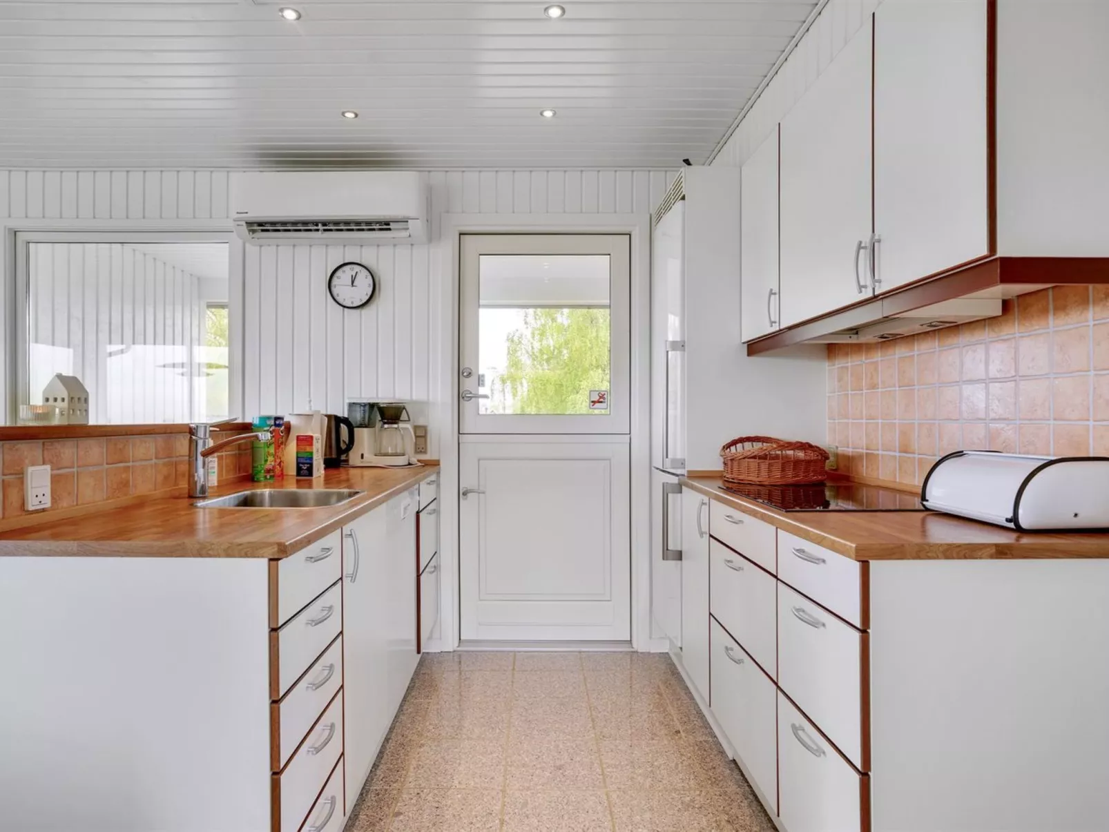 "Ankarl" - 700m from the sea-Binnen